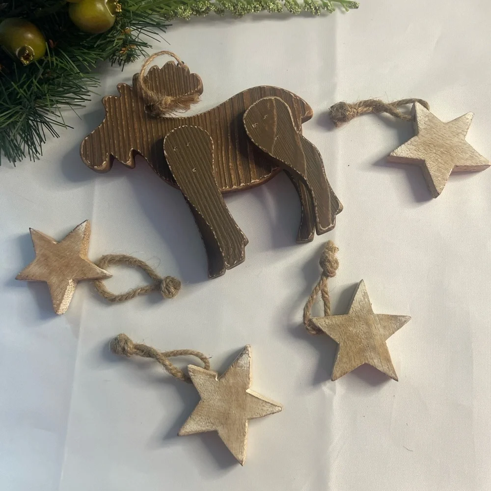 Rustic Wooden Moose & Star Ornaments • Farmhouse Christmas Decor • Set of 5
